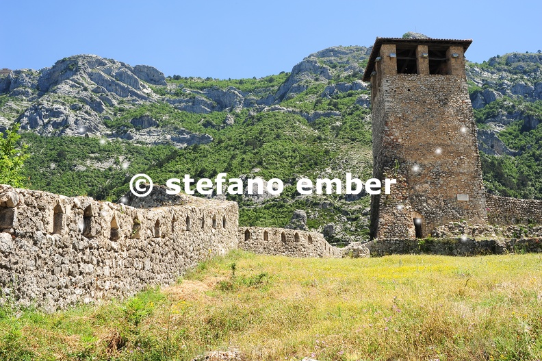 Archaeological_site_and_Fortress_of_Kruja.jpg