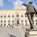 Auberge_de_Castille_the_Prime_Minister_office_at_La_Valletta.jpg