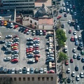 Parking_of_cars_on_the_roof_of_a_skyscraper_at_Mexico_City.jpg