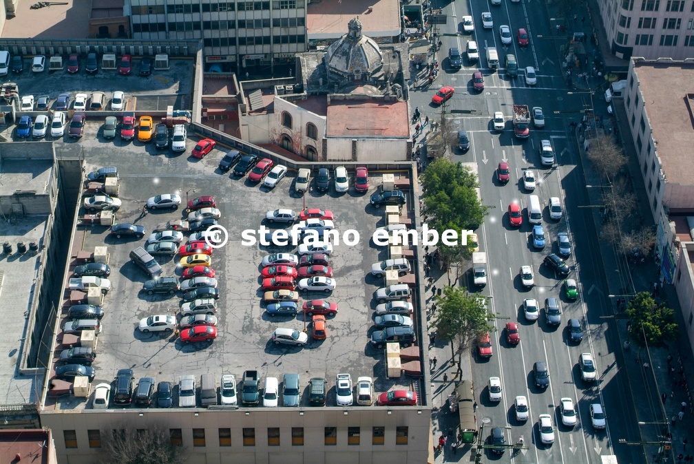 Parking of cars on the roof of a skyscraper at Mexico City